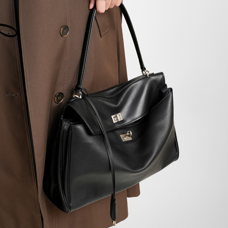 Sculpted Leather Commuter Bag - scale view