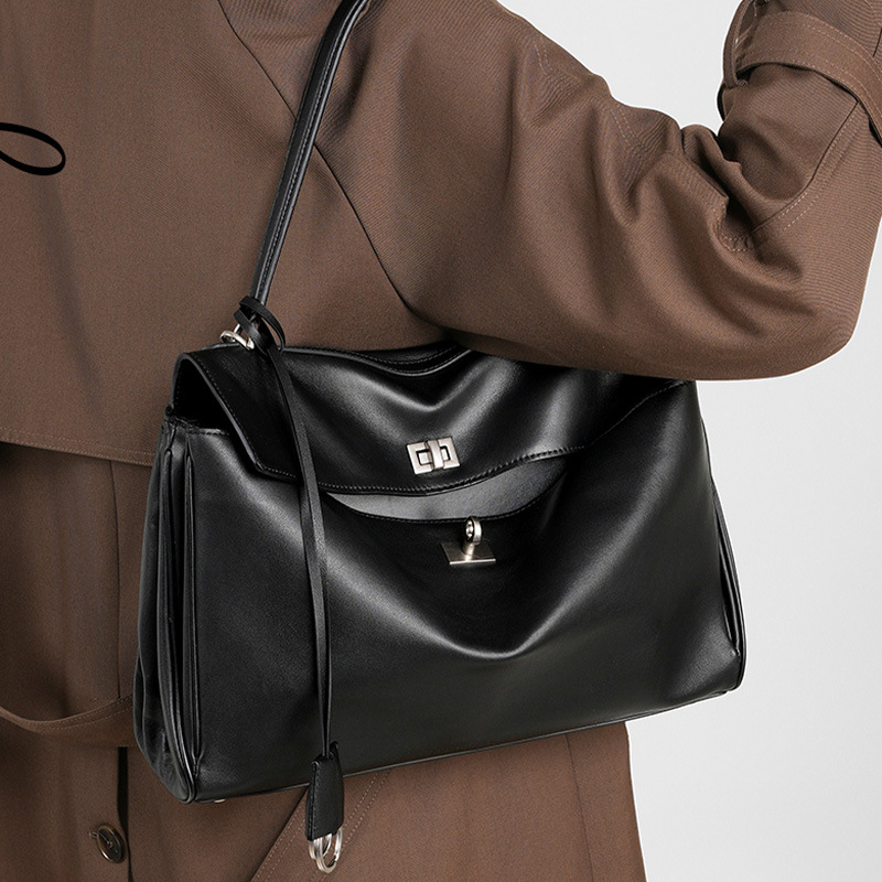 Sculpted Leather Commuter Bag - side profile