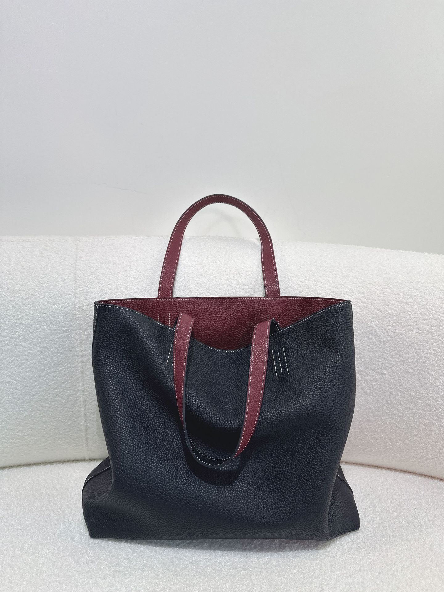 Reversible Grain Leather Tote - front view